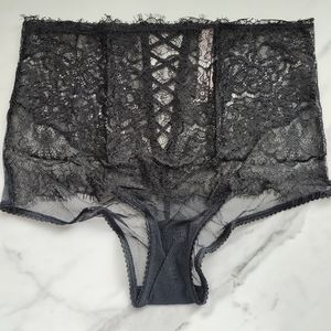 NWT VICTORIA'S SECRET DREAM ANGELS LACE HIGH-WAIST CHEEKINI PANTY IN BLACK SMALL